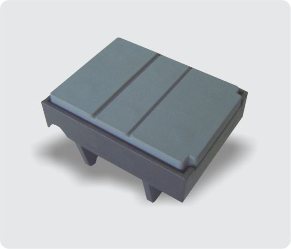 2323 - SAPATA NYLON 47 X 62 X 80mm (FRENTE)